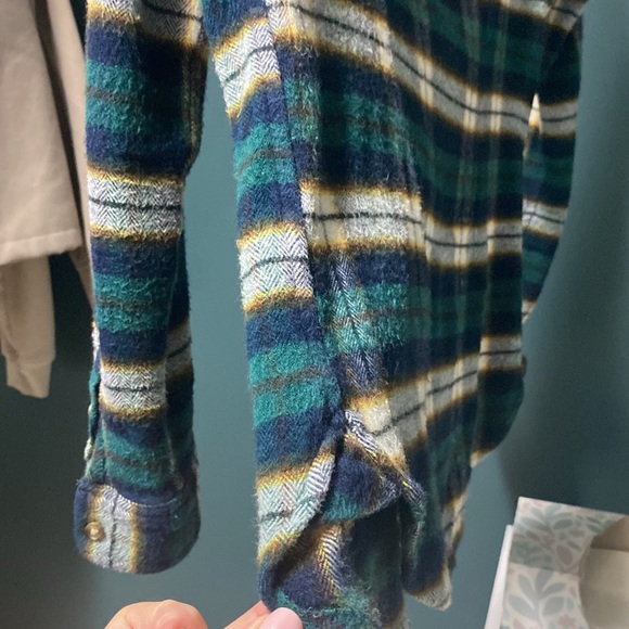 American Eagle Outfitters Slim fit Flannel - Picture 5 of 6